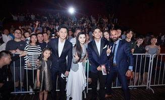 怎么看明星电影首映,幕后故事与现场盛况