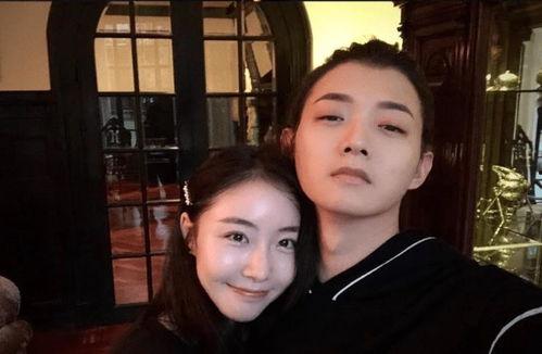 在娱乐圈吃大瓜